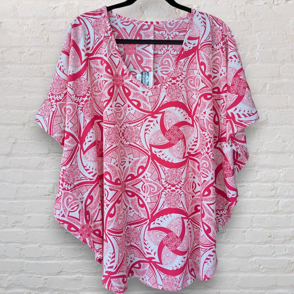 Manuhealii Batwing Sleeve Top in Pink, XS-S